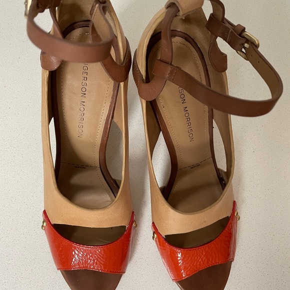 Sigerson Morrison peep toe sandals. Camel and coral color w/ wooden block heel. - Picture 2 of 8